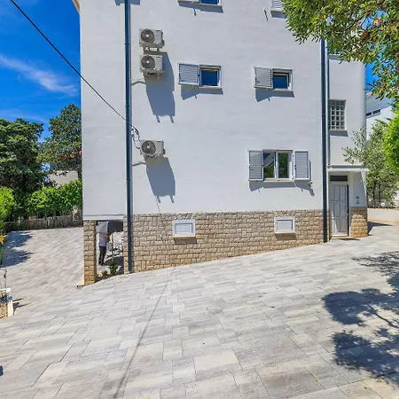 아파트 Studio-apartment Mit Meerblick *