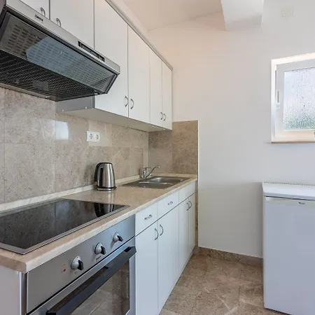 Daire Studio-apartment Mit Meerblick Dramalj